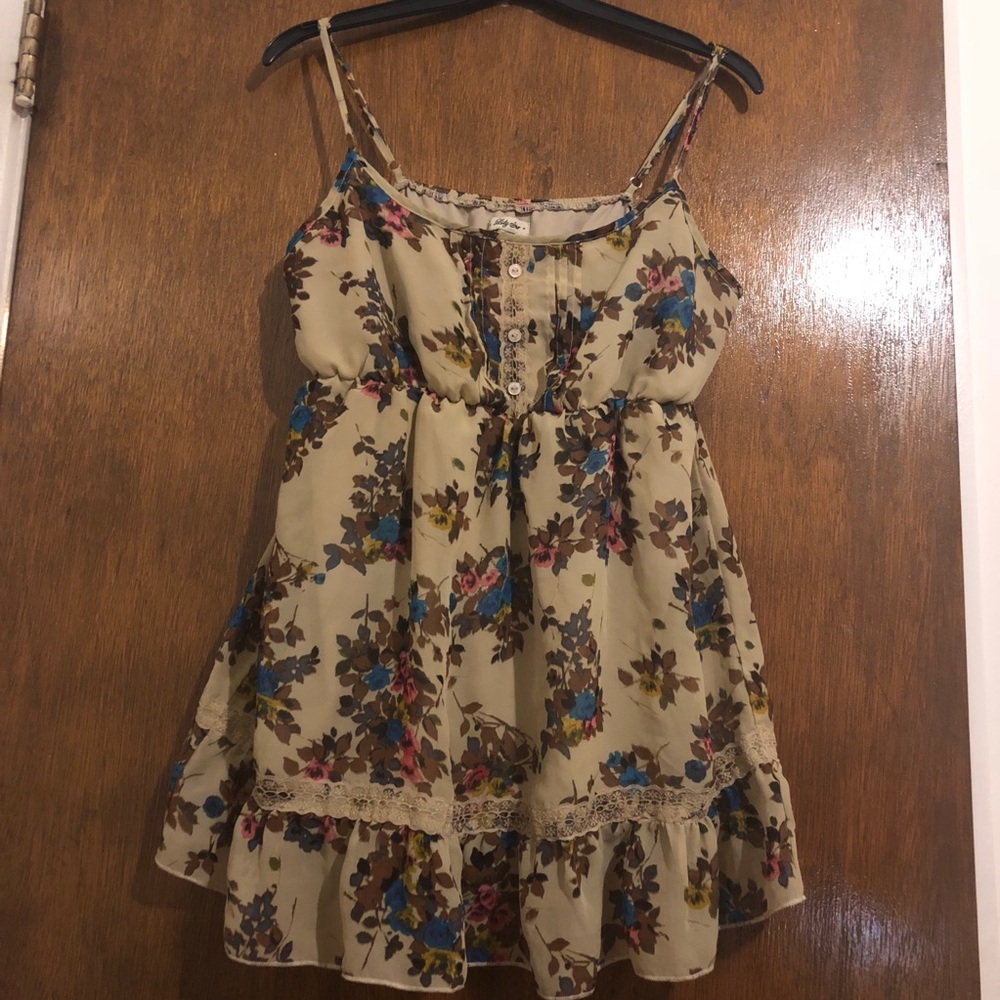 Tan/Beige Lily Star Tank Top